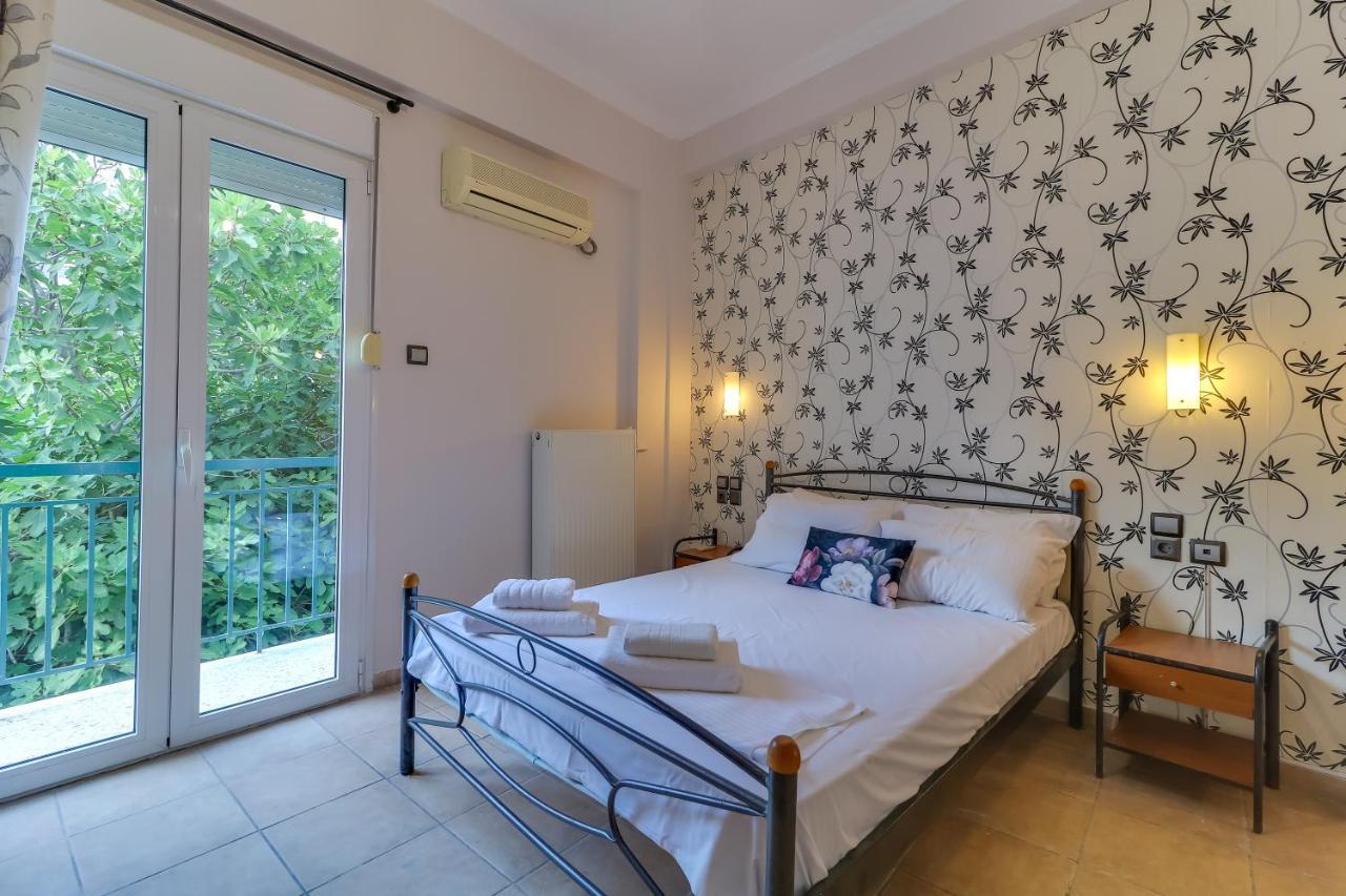 Hoteleros Dionysos Athens Atene Esterno foto