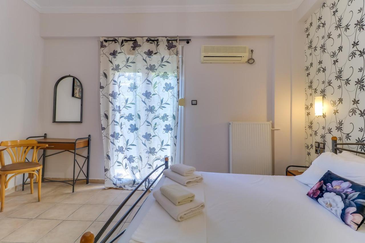 Hoteleros Dionysos Athens Atene Esterno foto