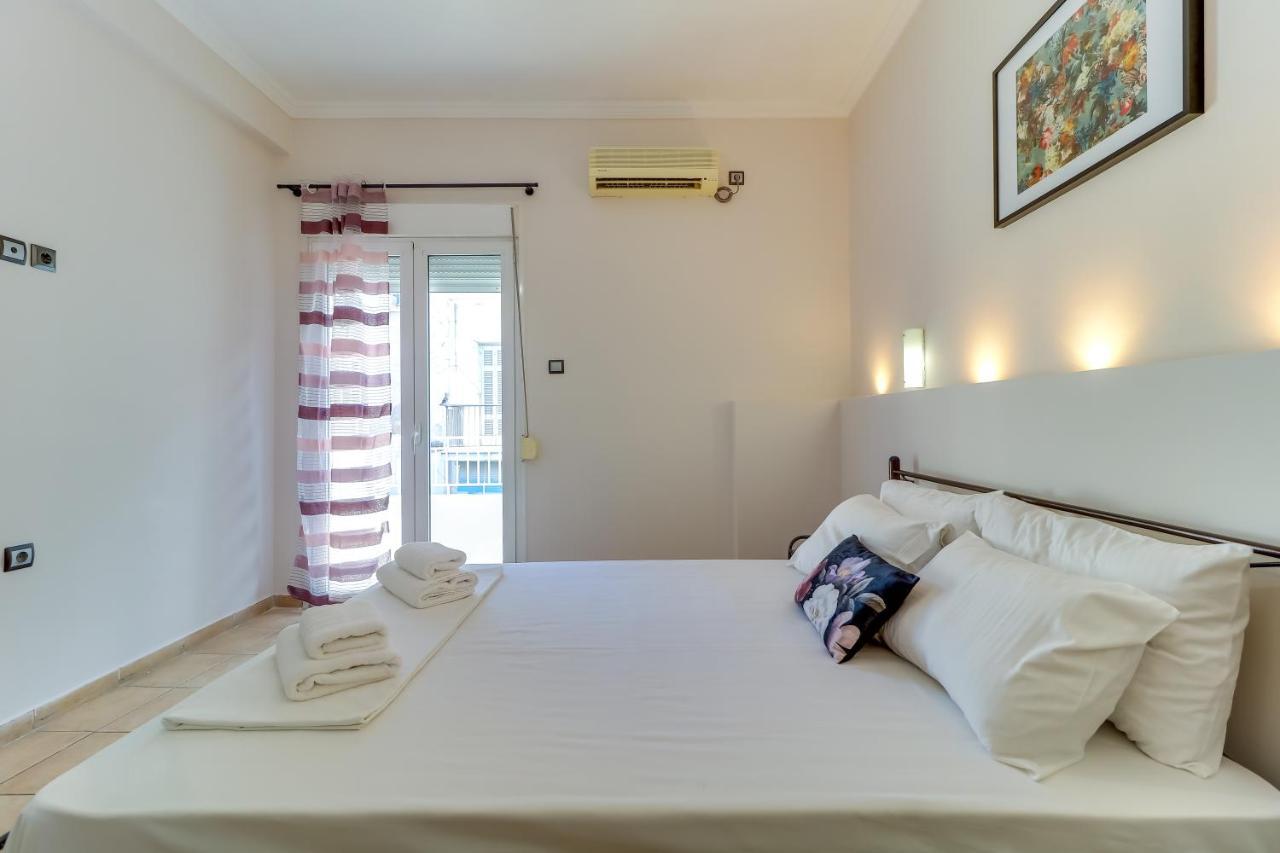 Hoteleros Dionysos Athens Atene Esterno foto
